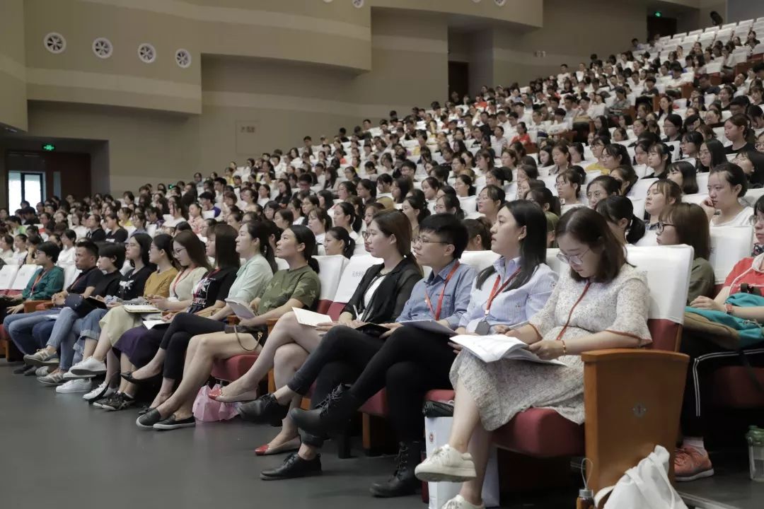 广东省高校新生入学，新篇章的开启